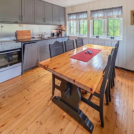 Amazing In With House Sea View *